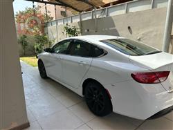Chrysler 200